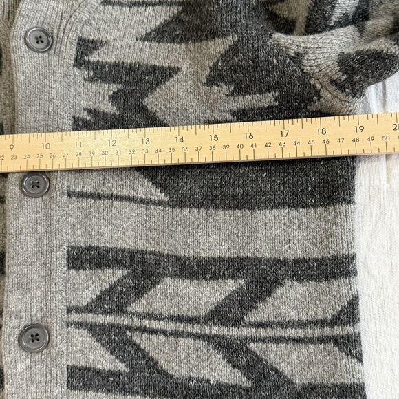 Banana Republic Men's M Wool Button Front Shawl Collar Cardigan Sweater Tribal - Picture 13 of 16